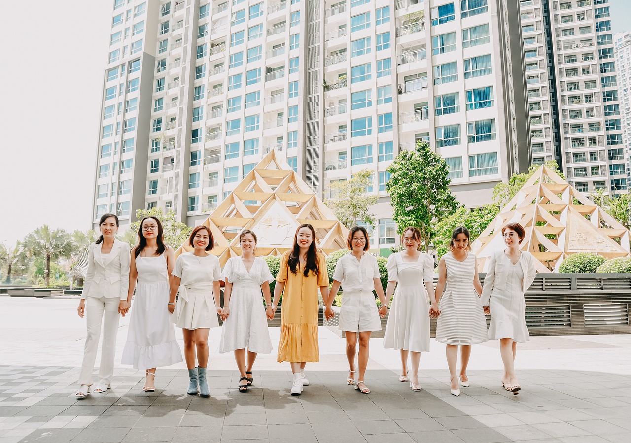 enhance your professional influence with essential leadership skills. discover strategies to motivate, inspire, and guide teams effectively while fostering a positive work environment. elevate your career and become a transformative leader.